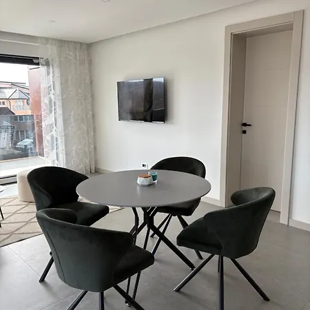Delux Apartamento *